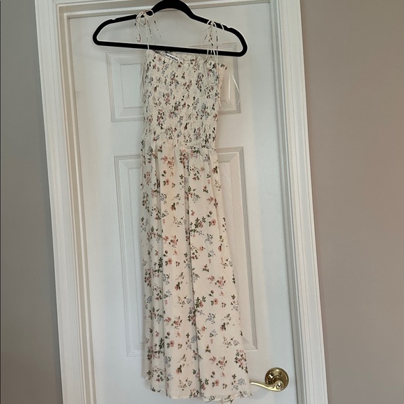 Reformation sable smocked tie shoulder dress - Picture 3 of 11